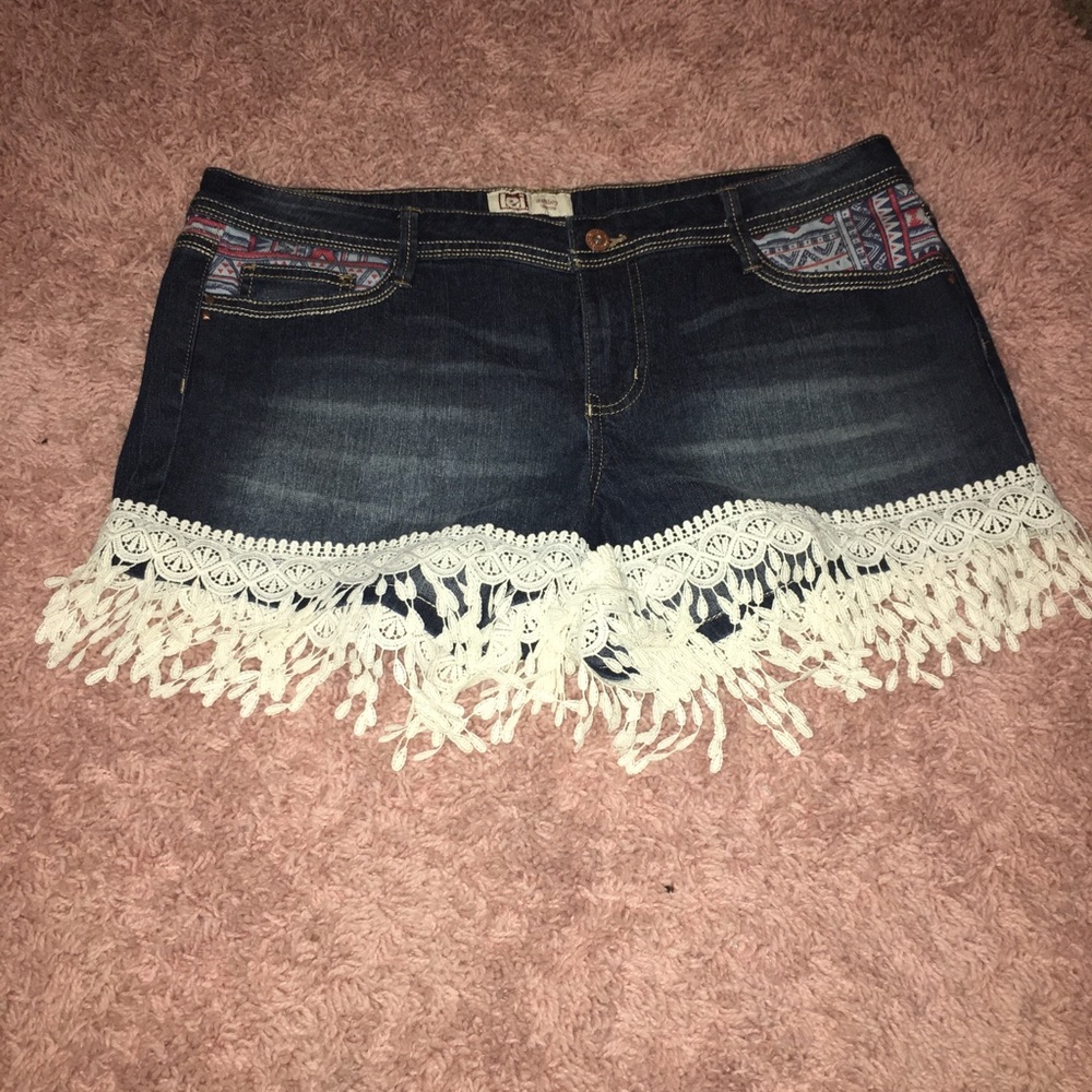 Aztec Jean shorts.